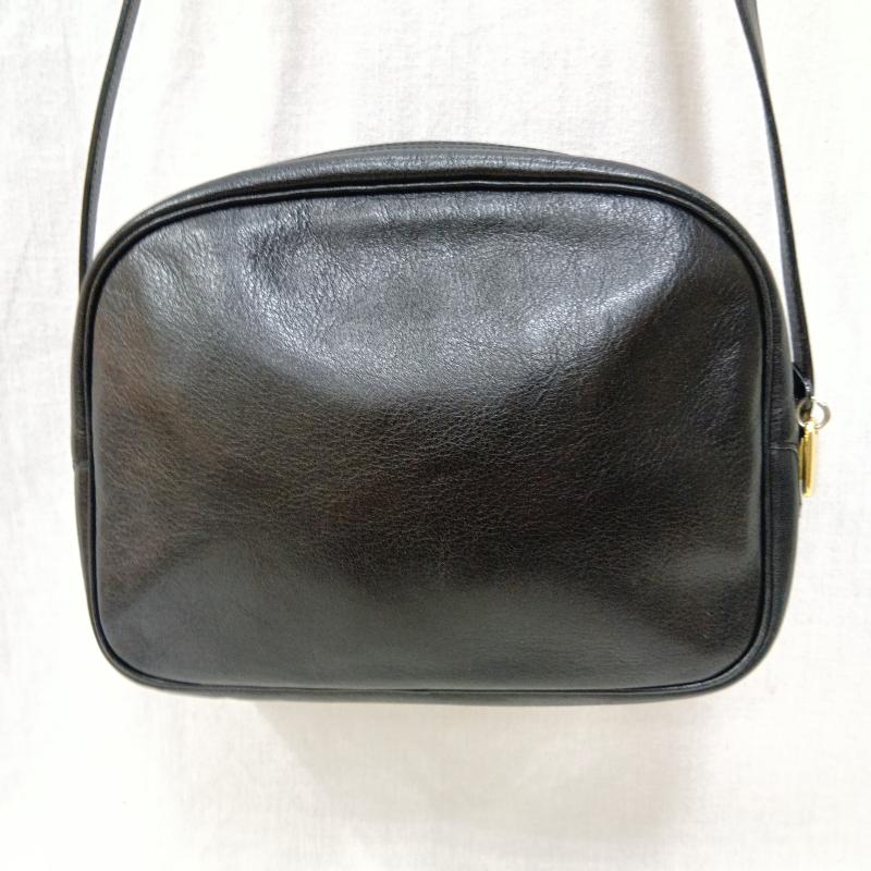 イヴサンローラン Yves Saint Laurent ショルダーバッグ ショルダーバッグ キルティングレザー ショルダー ロゴ型押し 裏地総柄 - 無地 X ロゴ、文字 黒 / ブラック / black レディース USED 古着 中古 50163253