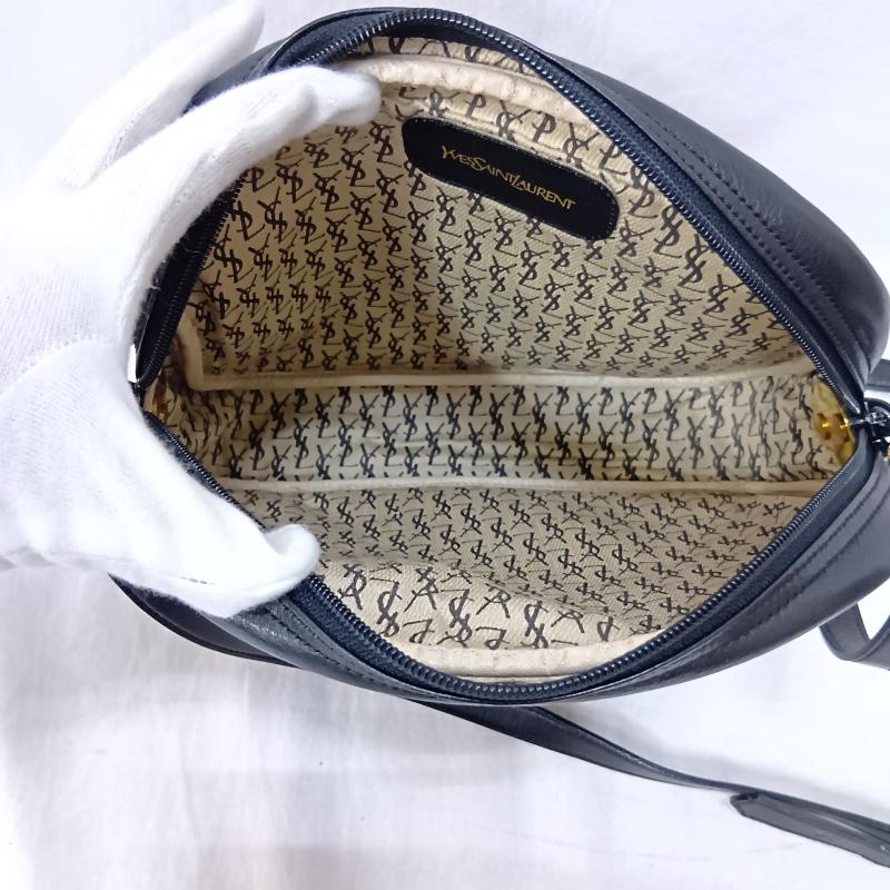 イヴサンローラン Yves Saint Laurent ショルダーバッグ ショルダーバッグ キルティングレザー ショルダー ロゴ型押し 裏地総柄 - 無地 X ロゴ、文字 黒 / ブラック / black レディース USED 古着 中古 50163253