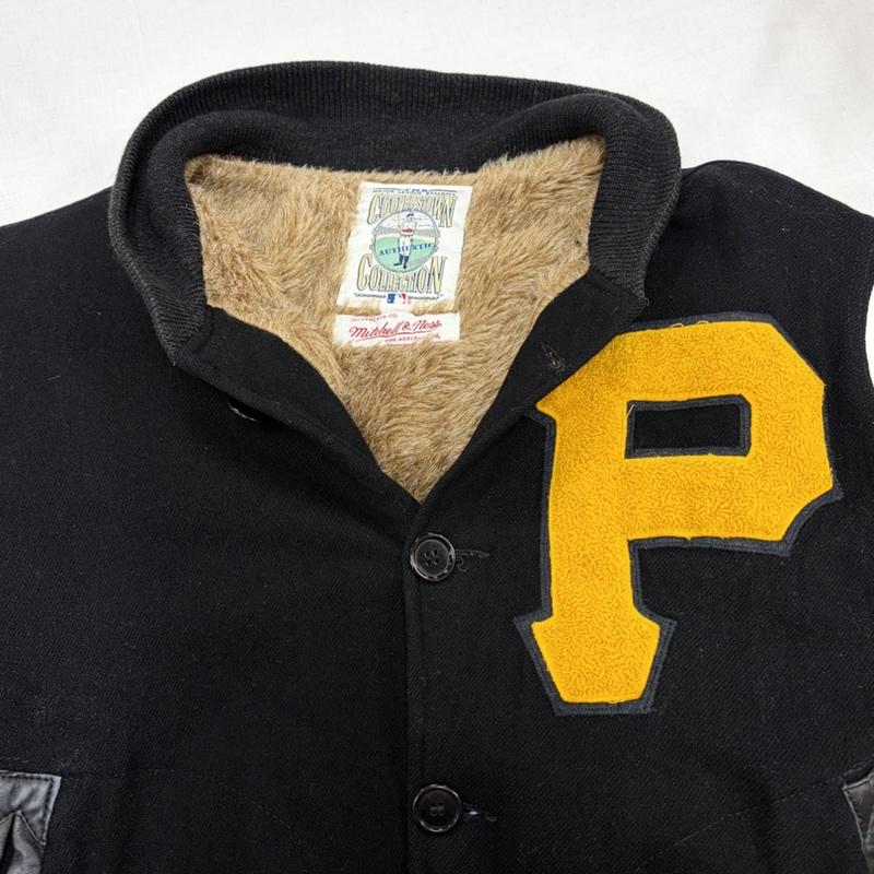 ミッチェルアンドネス Mitchell&Ness ジャケット、上着 ジャンパー、ブルゾン 90s 00s vintage ヴィンテージ レザー 袖 スタジャン ワッペン パッチ Cooperstown Collection MLB 44 ロゴ、文字 黒 / ブラック / black X 黄 / イエロー / yellow X 青 / ブルー / blue メンズ USED 古着 中古 50163255