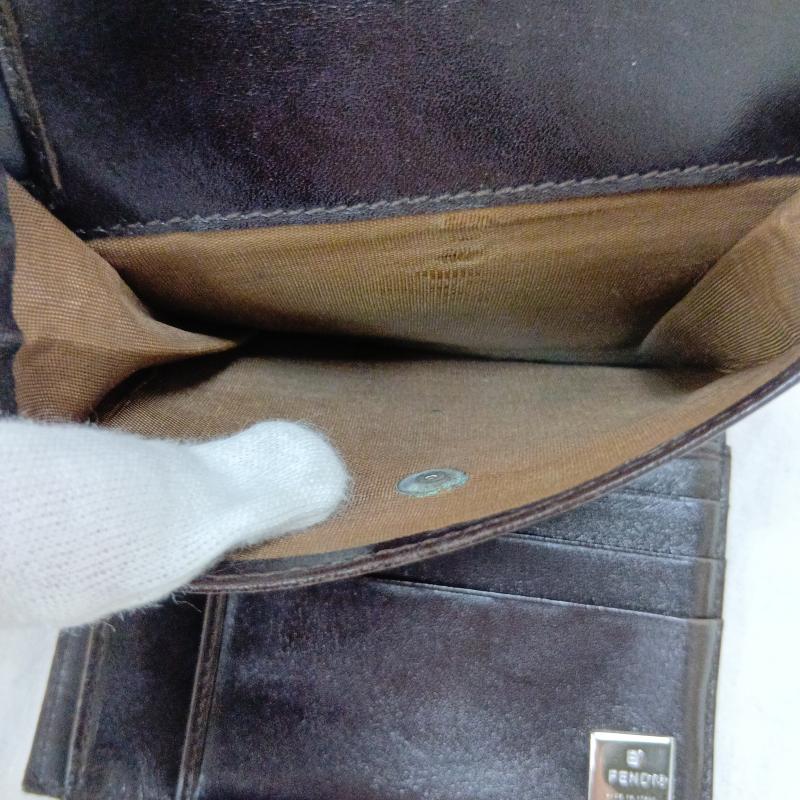 フェンディ FENDI 財布 二つ折り ズッカ柄 FFバックル 2つ折り財布 キャンバス - ロゴ、文字 茶 / ブラウン / brown レディース USED 古着 中古 50163297