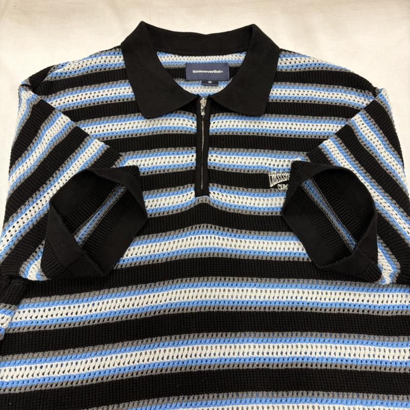 古着 USED ポロシャツ 半袖 thisisneverthat ディスイズネバーザット 半袖 ニット ポロ シャツ ボーダー ロゴ 刺繍 ハーフジップ M ボーダー柄 X ワンポイント X ロゴ、文字 X 刺繍 黒 / ブラック / black X 青 / ブルー / blue X 灰 / グレー / gray メンズ USED 古着 中古 50163333