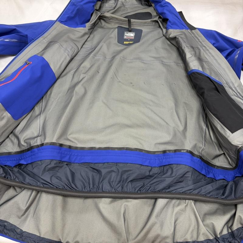 ザノースフェイス THE NORTH FACE ジャケット、上着 ジャンパー、ブルゾン WINTER DANCE JACKET ウィンターダンス NP61202 ゴアテックス GORE-TEX マウンテンパーカー ナイロン ジャケット XL ワンポイント X ロゴ、文字 X 刺繍 青 / ブルー / blue X 黒 / ブラック / black X 銀 / シルバー / silver color メンズ USED 古着 中古 50163337