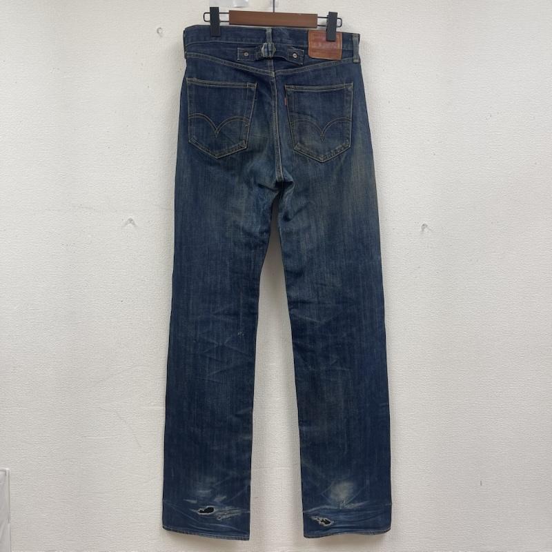 リーバイス Levi s パンツ デニム、ジーンズ 日本製 702 ボタンフライ セルビッチ 赤耳 デニム パンツ 31インチ インディゴ / インディゴ / Indigo メンズ USED 古着 中古 50163399