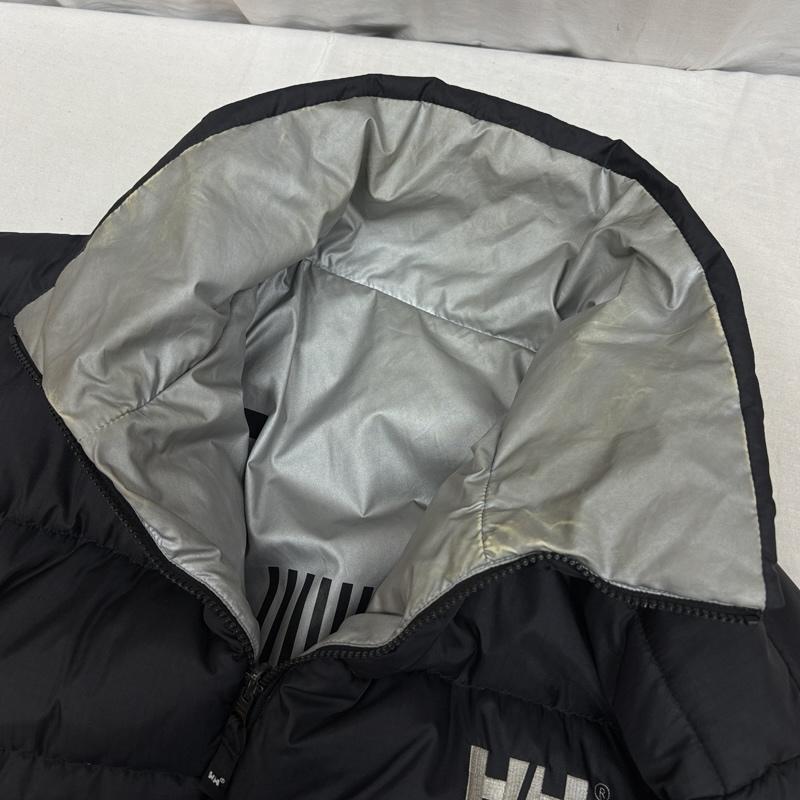 ヘリーハンセン HELLY HANSEN ジャケット、上着 ダウンジャケット リバーシブル ナイロン ダウンジャケット ロゴ 刺繍 プリント M 黒 / ブラック / black X 銀 / シルバー / silver color メンズ USED 古着 中古 50163436