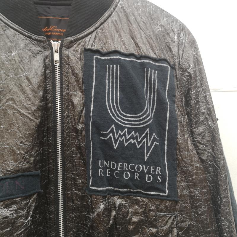 アンダーカバー UNDERCOVER ジャケット、上着 ジャンパー、ブルゾン 06SS T期 パッチ 付き ボンバー ジャケット 6s257-b11 2 黒 / ブラック / black メンズ USED 古着 中古 50163539