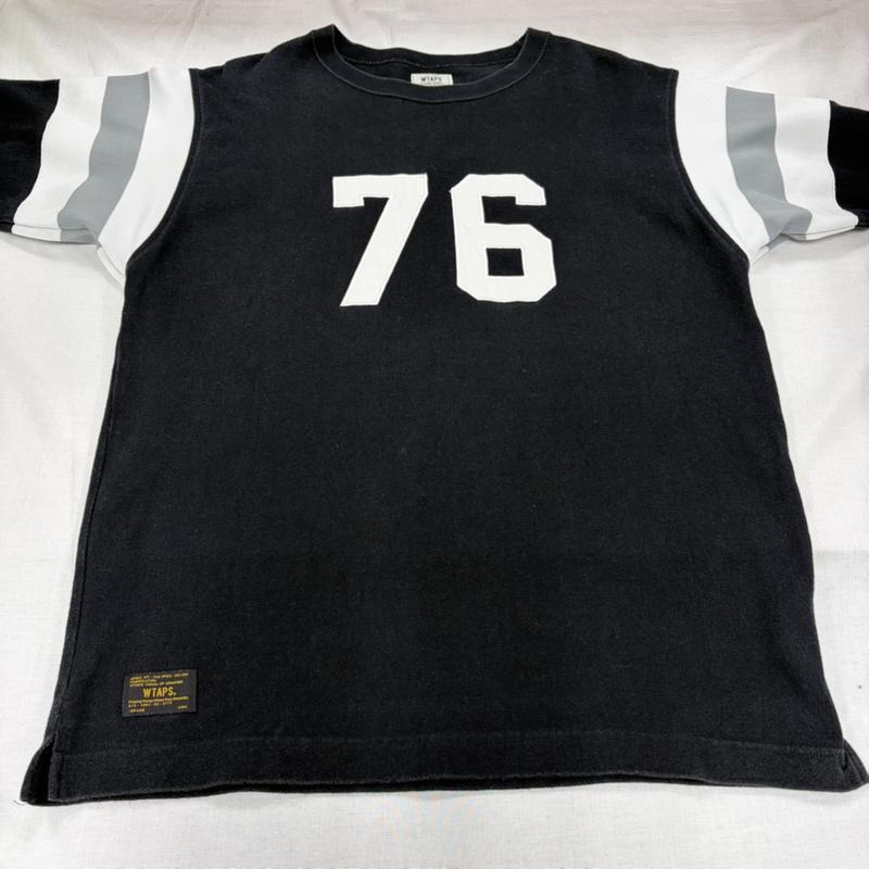 ダブルタップス WTAPS Tシャツ 半袖 Rags McGREGOR コラボ 半袖 フットボールシャツ Tシャツ ワッペン 刺繍 L ロゴ、文字 X 刺繍 黒 / ブラック / black X 白 / ホワイト / white X 灰 / グレー / gray メンズ USED 古着 中古 50163566