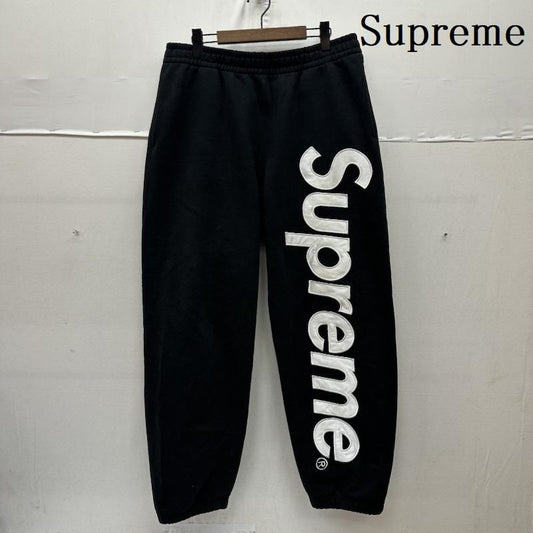 シュプリーム Supreme パンツ ワークパンツ、ペインターパンツ Satin Applique Sweatpant ロゴ スウェット パンツ L 黒 / ブラック / black メンズ USED 古着 中古 50163630