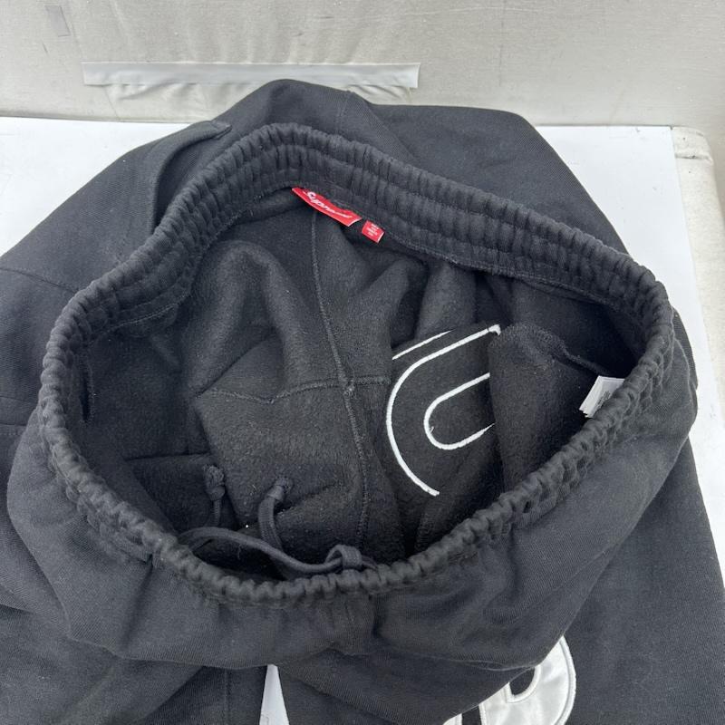 シュプリーム Supreme パンツ ワークパンツ、ペインターパンツ Satin Applique Sweatpant ロゴ スウェット パンツ L 黒 / ブラック / black メンズ USED 古着 中古 50163630