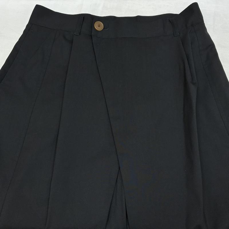 ヴィヴィアンウエストウッドマン Vivienne Westwood MAN パンツ ショートパンツ ラップ レイヤード トラウザース VW-W1-87412 ウール ハーフパンツ 48 メンズ USED 古着 中古 50163659