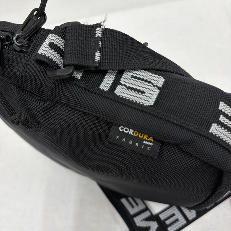 シュプリーム Supreme ショルダーバッグ ショルダーバッグ ショルダーバッグ ラベル BOX ロゴ CORDURA ファブリック - ロゴ、文字 黒 / ブラック / black X 白 / ホワイト / white メンズ USED 古着 中古 50163673