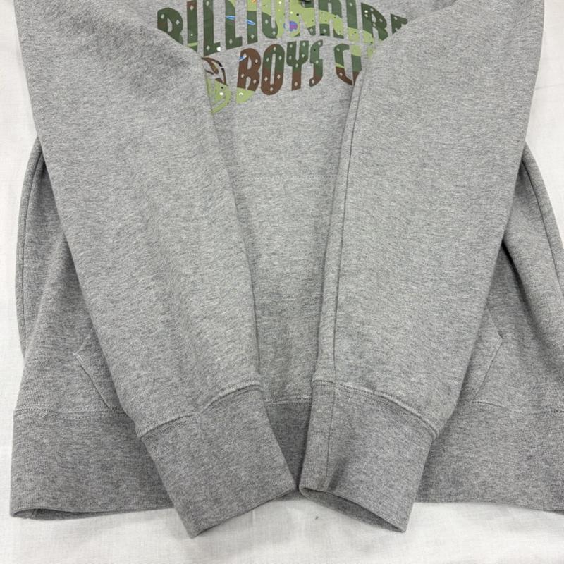 ビリオネア・ボーイズ・クラブ BILLIONAIRE BOYS CLUB パーカー 長袖 スペースカモ アーチロゴ プリント フーディー パーカー スウェット プルオーバー M ロゴ、文字 X プリント 灰 / グレー / gray X カーキ / カーキ / khaki メンズ USED 古着 中古 50163712