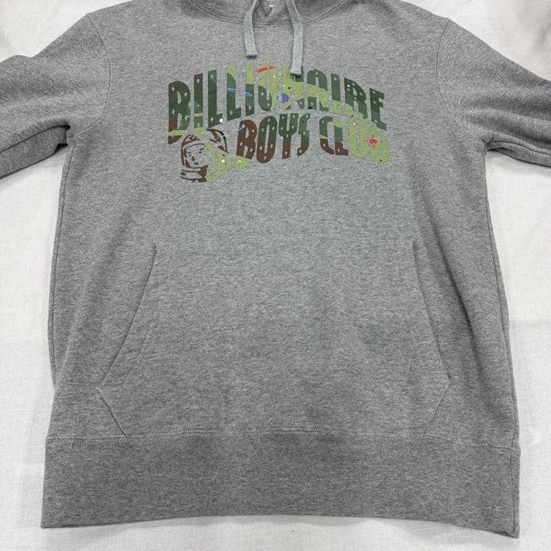 ビリオネア・ボーイズ・クラブ BILLIONAIRE BOYS CLUB パーカー 長袖 スペースカモ アーチロゴ プリント フーディー パーカー スウェット プルオーバー M ロゴ、文字 X プリント 灰 / グレー / gray X カーキ / カーキ / khaki メンズ USED 古着 中古 50163712
