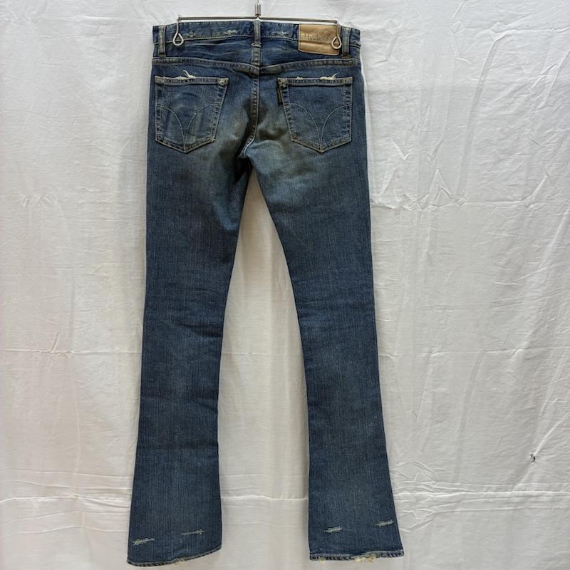 ヒステリックグラマー HYSTERIC GLAMOUR パンツ デニム、ジーンズ Hysterics レッドツェッペリン 00s スタッズ ペイント クラッシュ フレア ブーツカット デニムパンツ Y2K S レディース USED 古着 中古 50163752