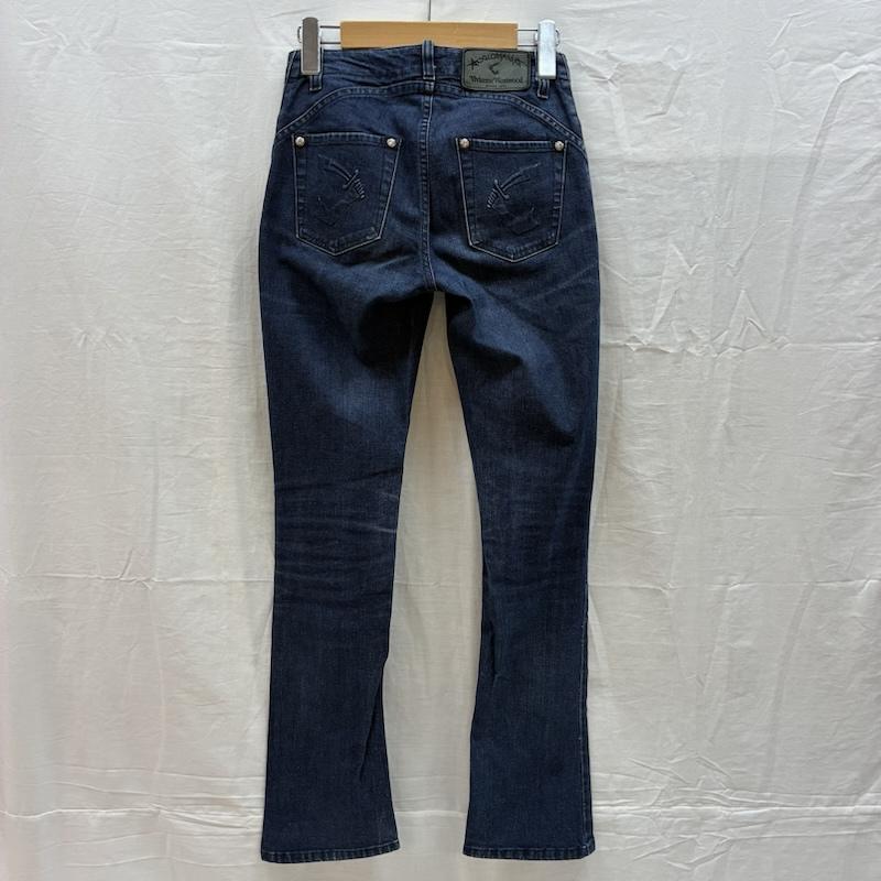 ヴィヴィアンウエストウッド Vivienne Westwood パンツ デニム、ジーンズ ANGLOMANIA オリゾンティ期 エンボスロゴ ストレッチ フレア ブーツカット デニムパンツ Y2K アーカイブ 26インチ レディース USED 古着 中古 50163753