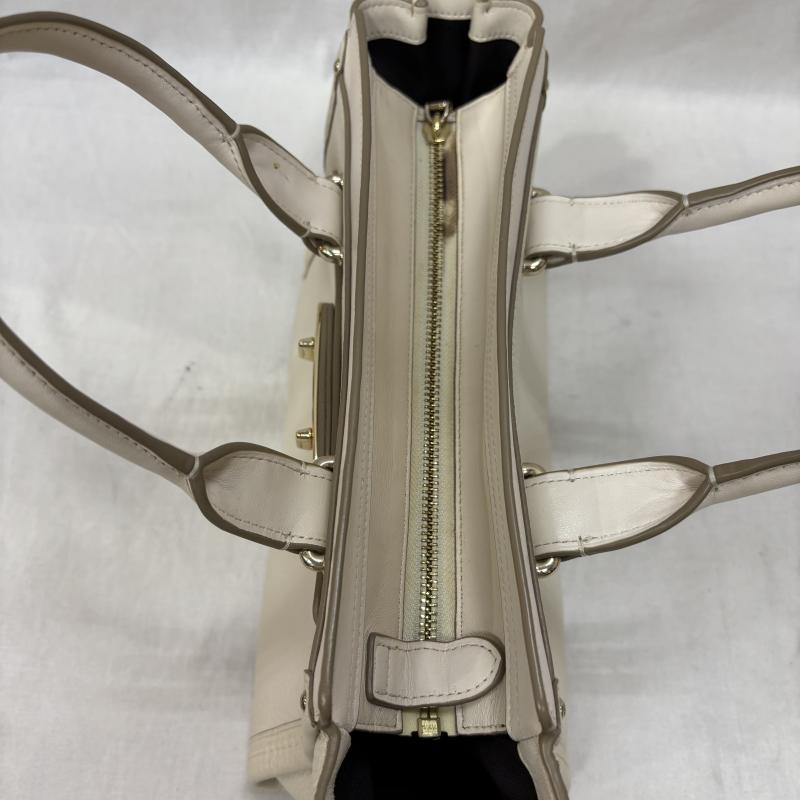 コーチ COACH ハンドバッグ ハンドバッグ コーチ 2way ハンドバッグ ショルダーバッグ アイボリー 34816 スワッガー27 キャリオール - レディース USED 古着 中古 50163810