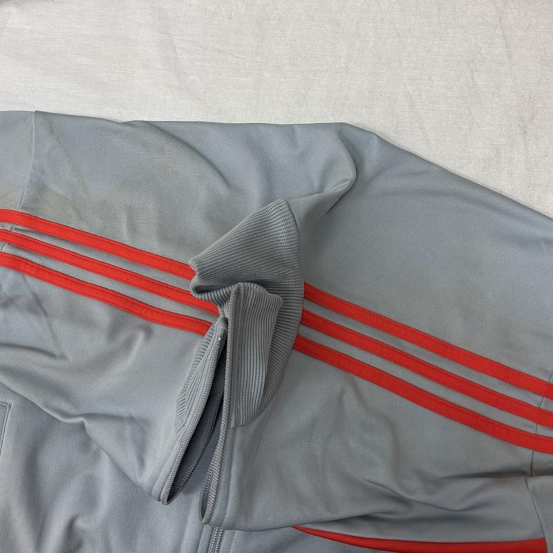 アディダス adidas ジャケット、上着 ジャンパー、ブルゾン ナイロン ジャージ トラック ジャケット M 灰 / グレー / gray X 赤 / レッド / red メンズ USED 古着 中古 50163851
