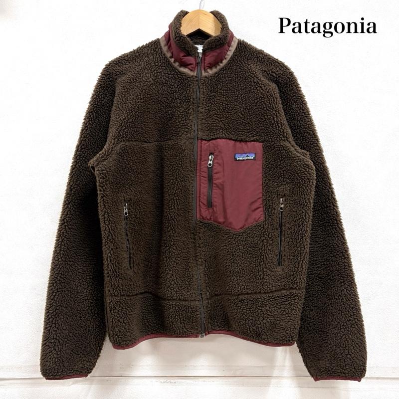 パタゴニア patagonia ジャケット、上着 ジャンパー、ブルゾン クラシック レトロ X ボア ジップアップ ジャケット ハイネック M ロゴ、文字 X 刺繍 茶 / ブラウン / brown X えんじ / ワインレッド / dark red メンズ USED 古着 中古 50163873