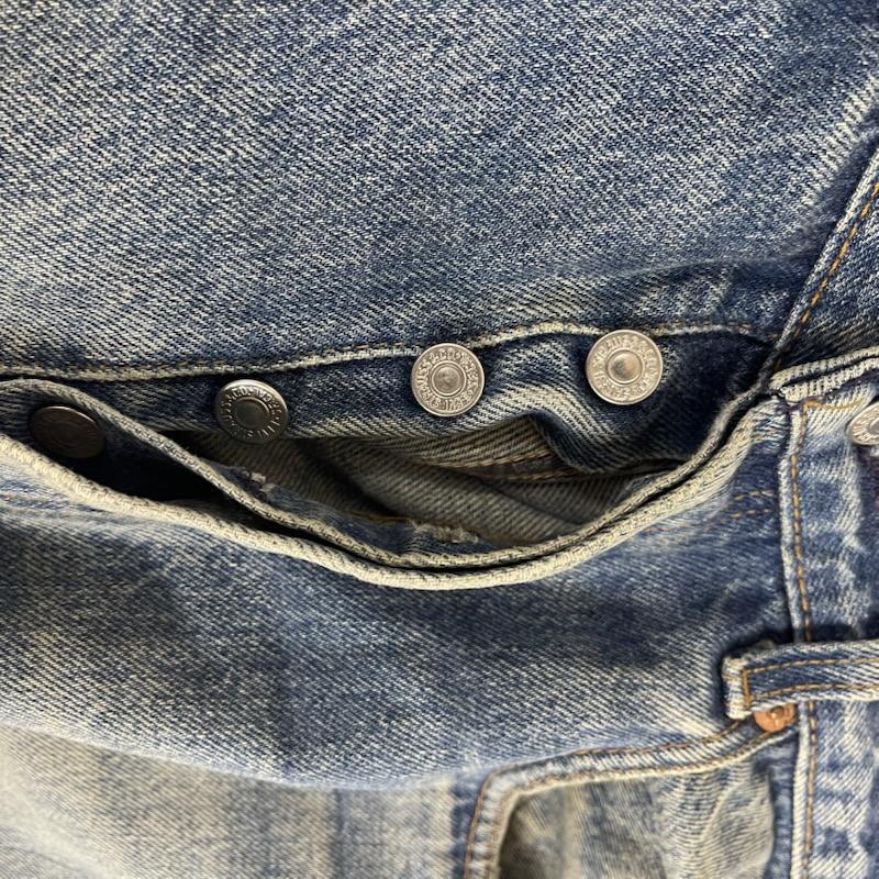 リーバイス Levi s パンツ デニム、ジーンズ 90s 501xx ボタンフライ デニム パンツ ジーンズ 35インチ インディゴ / インディゴ / Indigo メンズ USED 古着 中古 50163896