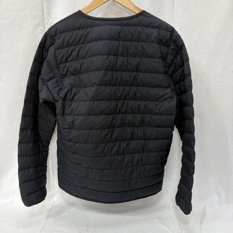 モンベル mont-bell ジャケット、上着 ダウンジャケット スペリオダウン ラウンドネックジャケット S Black 1101666 ノーカラー S ロゴ、文字 黒 / ブラック / black メンズ USED 古着 中古 50163913