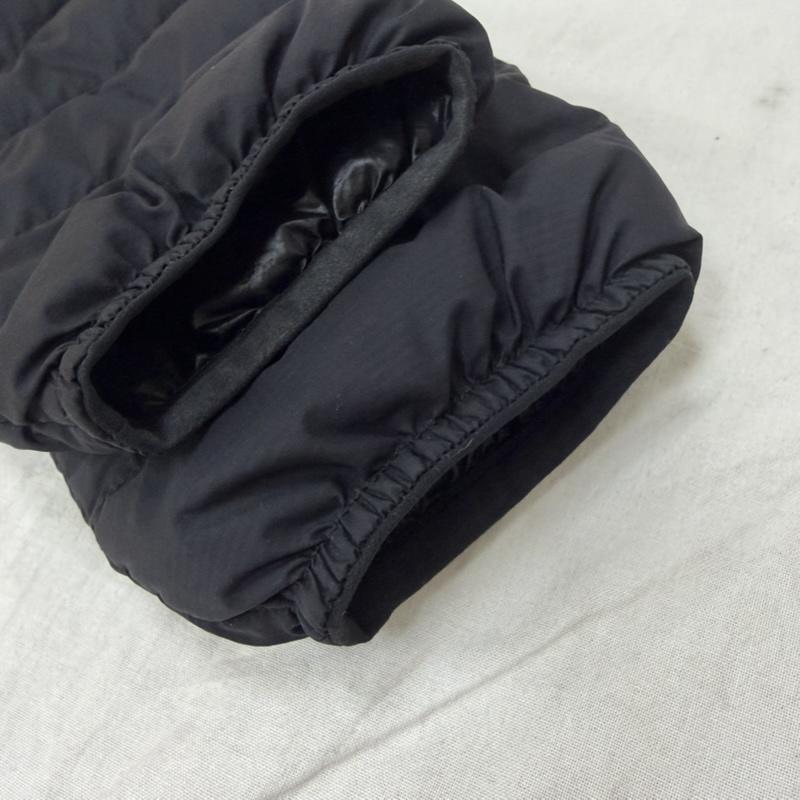モンベル mont-bell ジャケット、上着 ダウンジャケット スペリオダウン ラウンドネックジャケット S Black 1101666 ノーカラー S ロゴ、文字 黒 / ブラック / black メンズ USED 古着 中古 50163913
