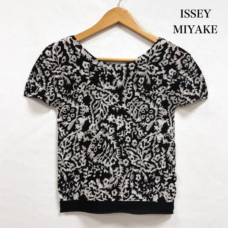 イッセイミヤケ ISSEY MIYAKE カットソー 半袖 me 半袖 ノースリーブ 総柄 プリーツ カットソー MI23FK236 - 総柄 黒 / ブラック / black X ベージュ / ベージュ / beige X 白 / ホワイト / white レディース USED 古着 中古 50163973