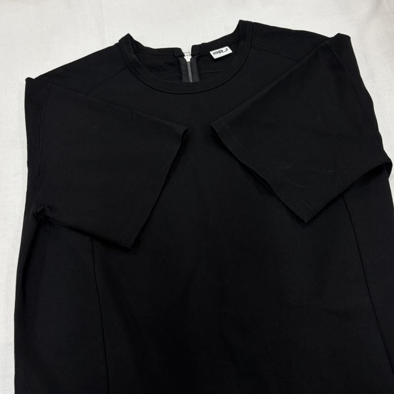 イッセイミヤケ ISSEY MIYAKE ワンピース ひざ丈スカート ORJ HaaT スポーツライン 半袖 ストレッチワンピース 裾ジップ オーバーサイズ HA95JT285 日本製 3 無地 X ワンポイント X ロゴ、文字 X プリント 黒 / ブラック / black レディース USED 古着 中古 50163976