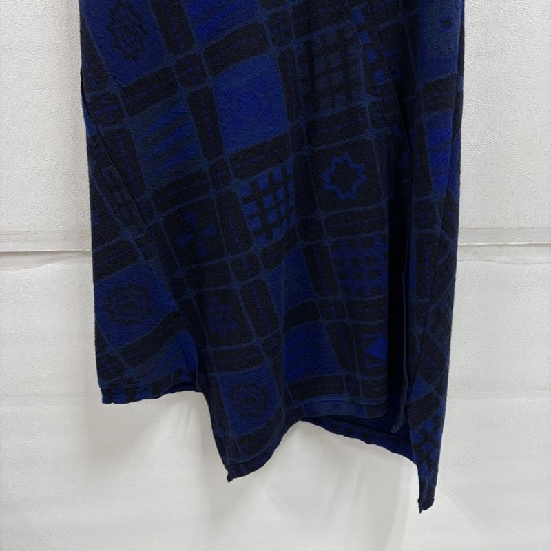 イッセイミヤケ ISSEY MIYAKE ワンピース ロングスカート HaaT 幾何学模様 和柄 ウール ノースリーブ アシンメトリー ワンピース HA63JH246 3 幾何柄 青 / ブルー / blue X 黒 / ブラック / black レディース USED 古着 中古 50163977