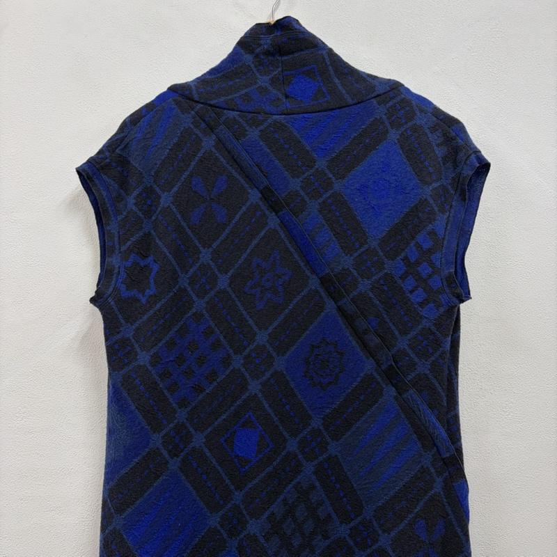 イッセイミヤケ ISSEY MIYAKE ワンピース ロングスカート HaaT 幾何学模様 和柄 ウール ノースリーブ アシンメトリー ワンピース HA63JH246 3 幾何柄 青 / ブルー / blue X 黒 / ブラック / black レディース USED 古着 中古 50163977