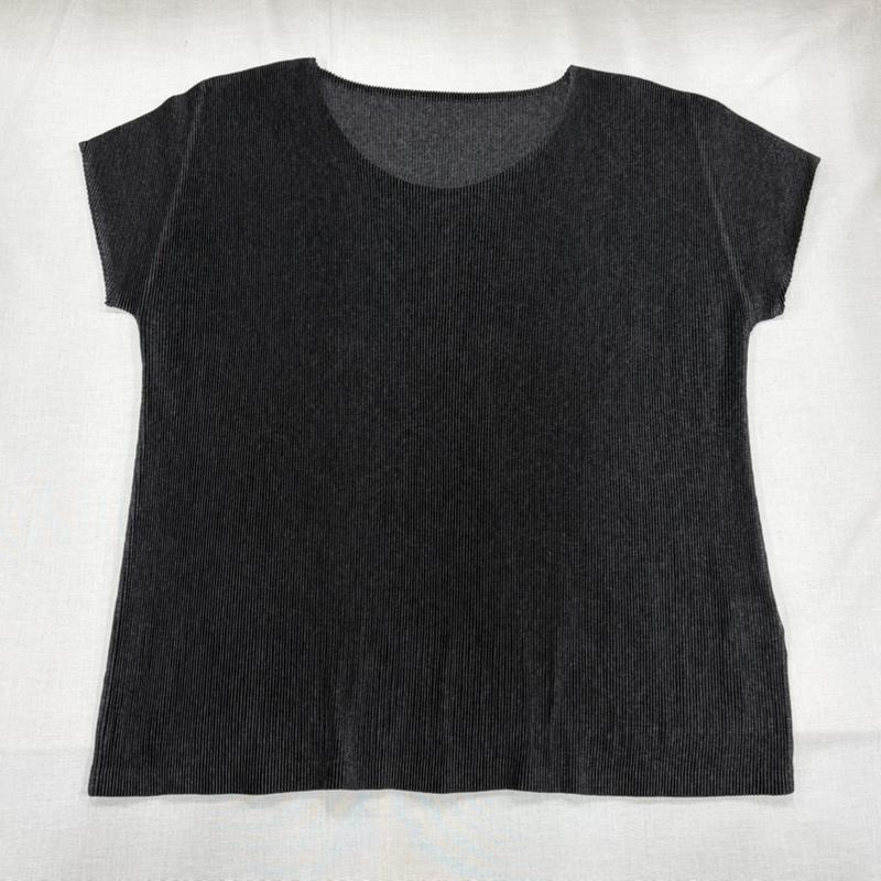 プリーツプリーズ PLEATS PLEASE カットソー 半袖 ISSEY MIYAKE イッセイミヤケ 半袖 プリーツ カットソー 3 無地 ダークグレー / ダークグレー / レディース USED 古着 中古 50163990