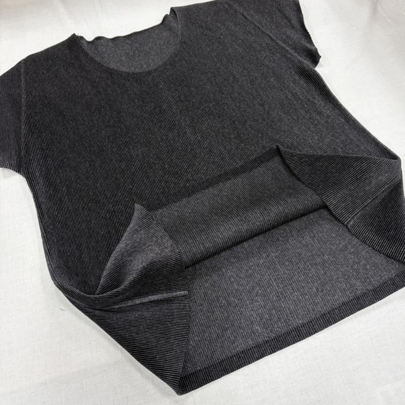 プリーツプリーズ PLEATS PLEASE カットソー 半袖 ISSEY MIYAKE イッセイミヤケ 半袖 プリーツ カットソー 3 無地 ダークグレー / ダークグレー / レディース USED 古着 中古 50163990