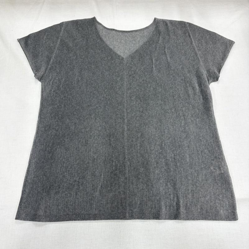 プリーツプリーズ PLEATS PLEASE カットソー 半袖 ISSEY MIYAKE イッセイミヤケ 半袖 プリーツ カットソー 3 無地 灰 / グレー / gray レディース USED 古着 中古 50163991