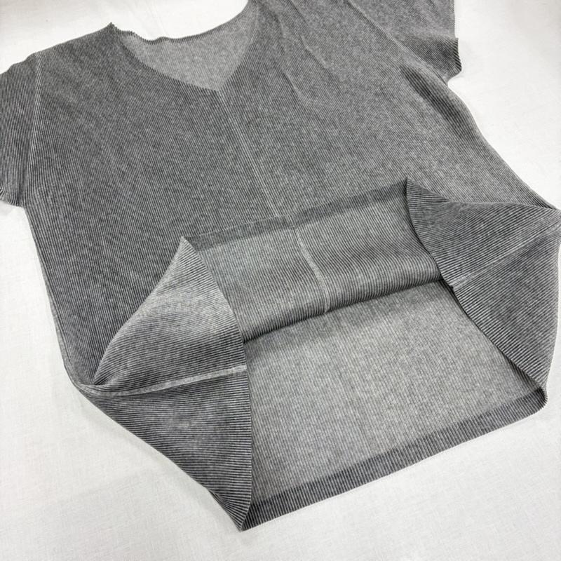 プリーツプリーズ PLEATS PLEASE カットソー 半袖 ISSEY MIYAKE イッセイミヤケ 半袖 プリーツ カットソー 3 無地 灰 / グレー / gray レディース USED 古着 中古 50163991