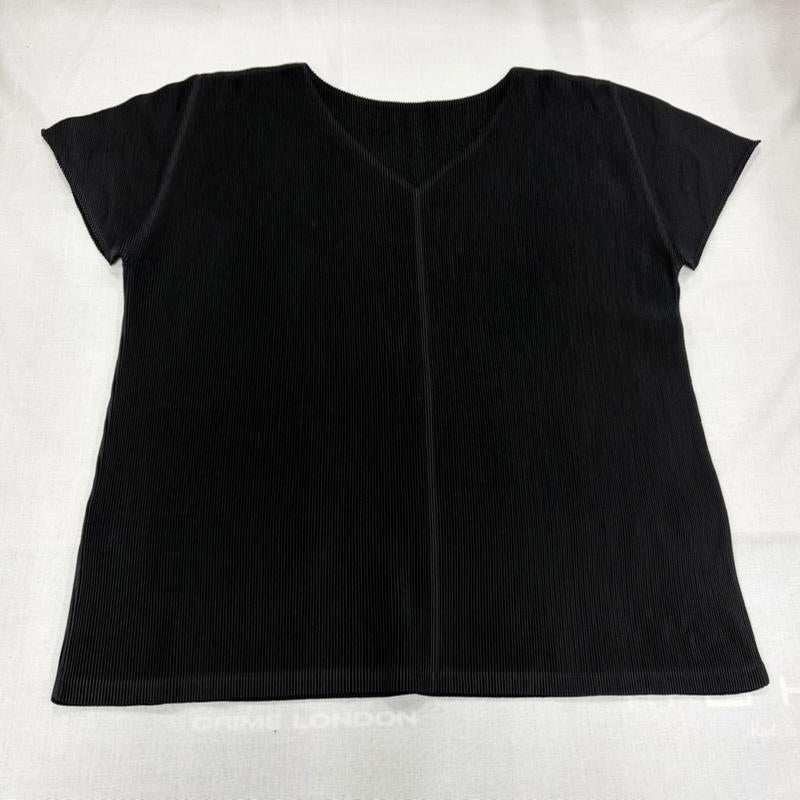 プリーツプリーズ PLEATS PLEASE カットソー 半袖 ISSEY MIYAKE イッセイミヤケ 半袖 プリーツ カットソー 3 無地 黒 / ブラック / black レディース USED 古着 中古 50163992