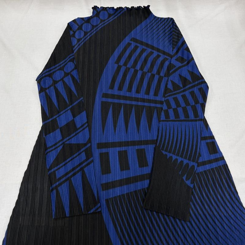 プリーツプリーズ PLEATS PLEASE カットソー 長袖 総柄プリント 長袖 ロングスリーブ カットソー ハイネック チュニック ワンピース PP51-FT344 3 プリント 青 / ブルー / blue X 黒 / ブラック / black レディース USED 古着 中古 50163994