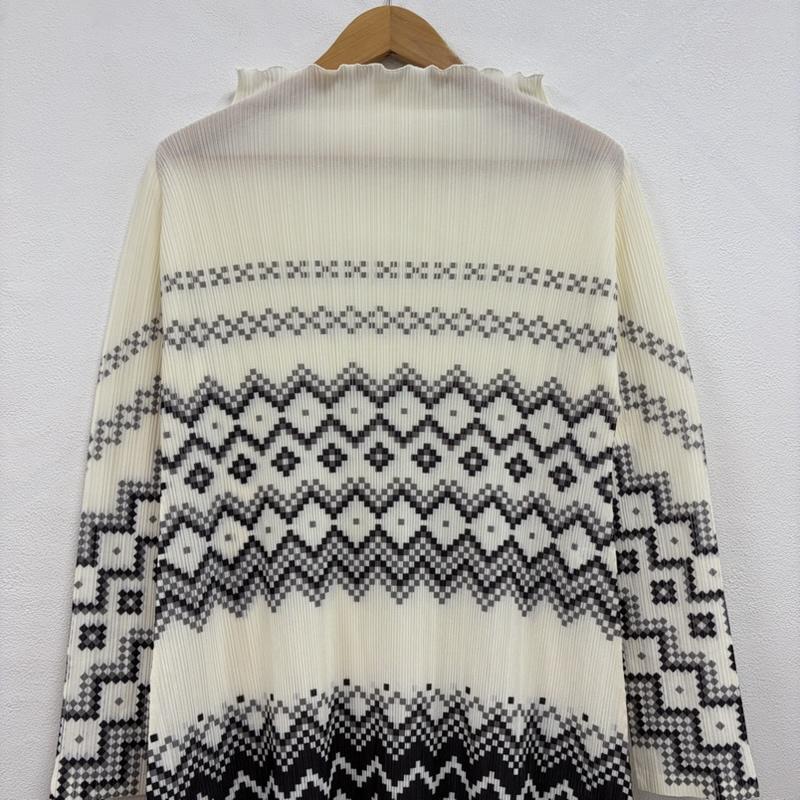 プリーツプリーズ PLEATS PLEASE ワンピース ひざ丈スカート ISSEY MIYAKE イッセイミヤケ 長袖 ハイネック プリーツ プリント ワンピース ノルディック PP43-FH394 3 プリント 白 / ホワイト / white X 灰 / グレー / gray X 黒 / ブラック / black レディース USED 古着 中古 50163995