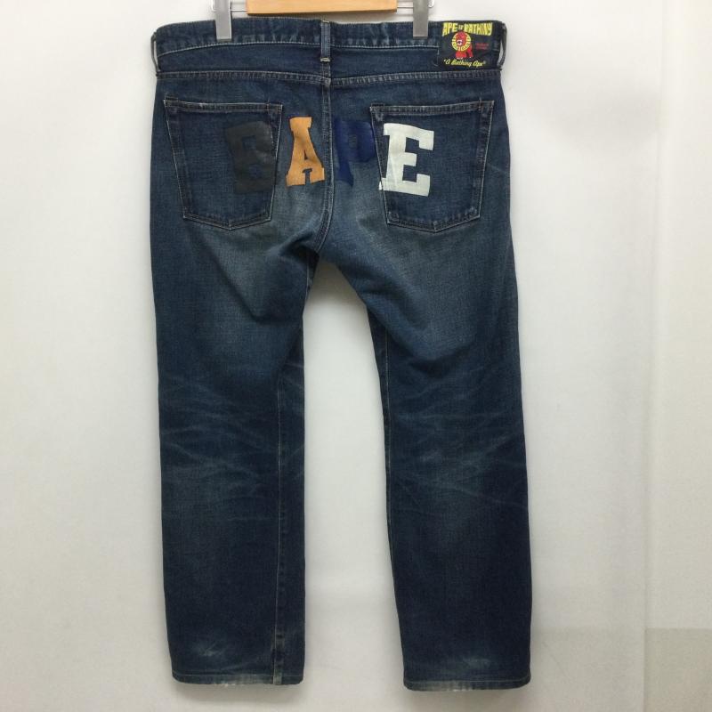 アベイシングエイプ A BATHING APE ボトムス ボトムス バックロゴプリント デニムパンツ ジーンズ 日本製 L ロゴ、文字 インディゴ / インディゴ / Indigo メンズ USED 古着 中古 50164055