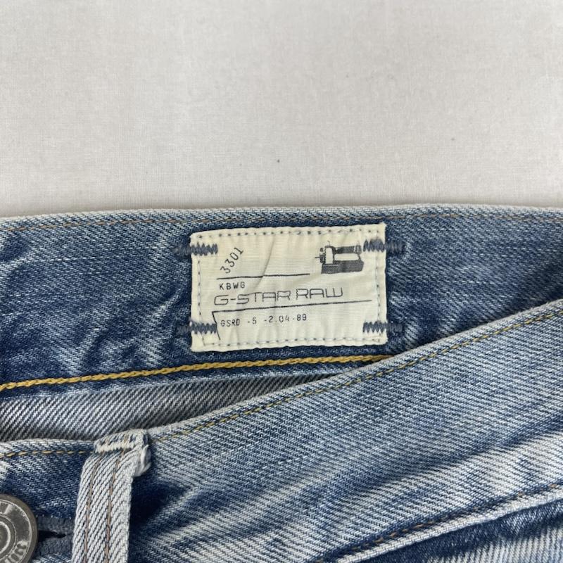 ジースターロゥ G-STAR RAW パンツ デニム、ジーンズ 3301 レザーパッチ ボタンフライ デニム パンツ 28インチ インディゴ / インディゴ / Indigo メンズ USED 古着 中古 50164076