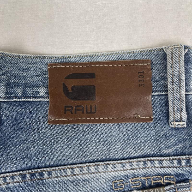 ジースターロゥ G-STAR RAW パンツ デニム、ジーンズ 3301 レザーパッチ ボタンフライ デニム パンツ 28インチ インディゴ / インディゴ / Indigo メンズ USED 古着 中古 50164076