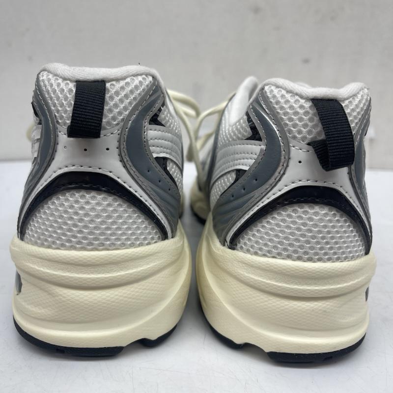 ニューバランス New Balance スニーカー スニーカー u530esa U530 モデル SILVER BLK ESA 27.0cm メンズ USED 古着 中古 50164104