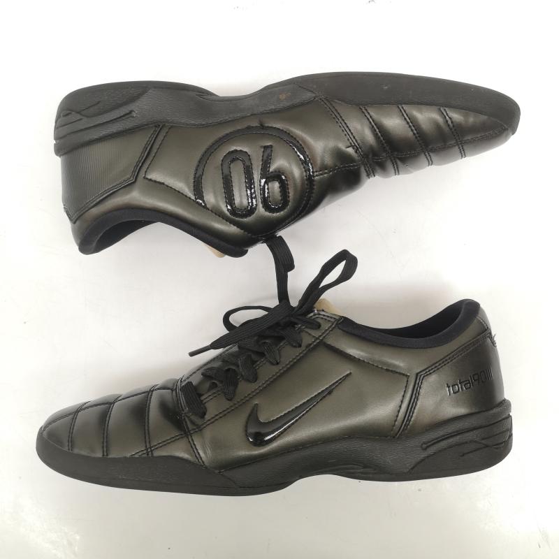 ナイキ NIKE スニーカー スニーカー IM7595-002 NIKE W Total 90 非対称 シューレース トータル スニーカー サッカー 28.5cm 黒 / ブラック / black メンズ USED 古着 中古 50164122