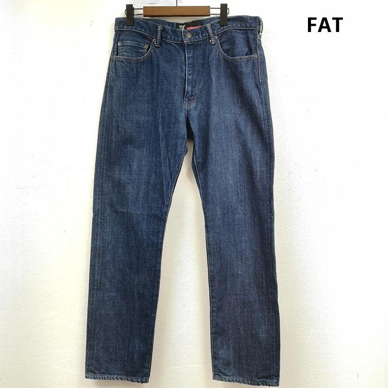 エフエイティー FAT パンツ デニム、ジーンズ 日本製 レザーパッチ テーパード デニム パンツ インディゴ / インディゴ / Indigo メンズ USED 古着 中古 50164126