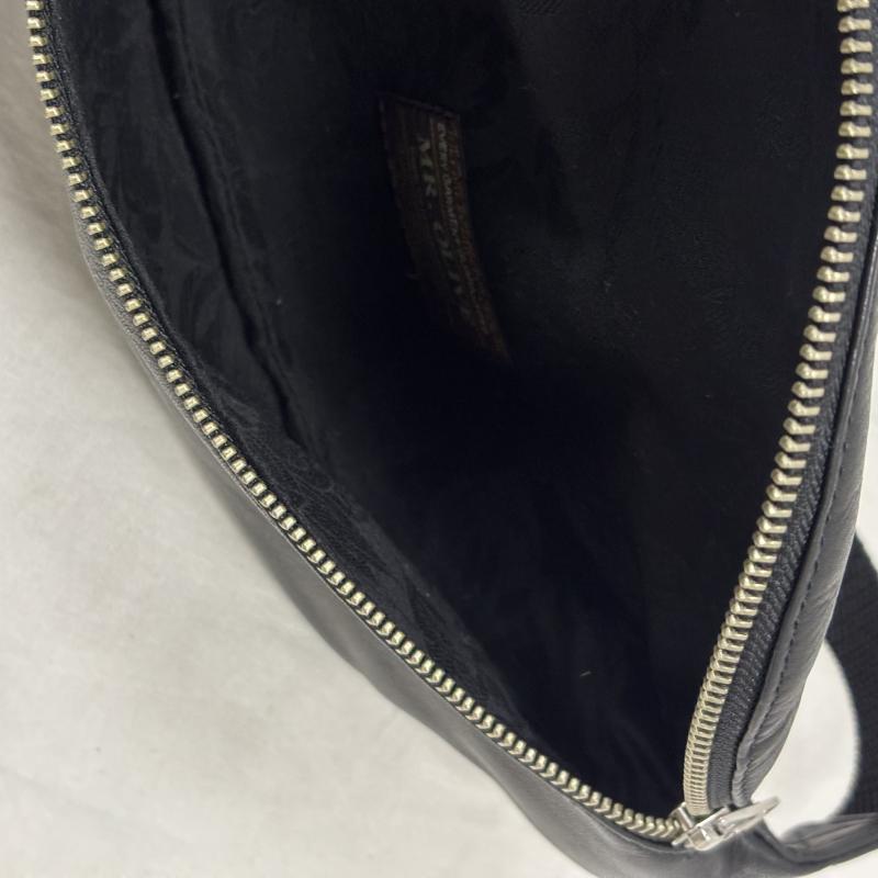 ミスターオリーブ MR.OLIVE ウエストバッグ ウエストバッグ スモールボディバッグ レザー インパーマレザー ブラック ショルダーバッグ 鞄 本革 撥水 - 無地 黒 / ブラック / black メンズ USED 古着 中古 50164166