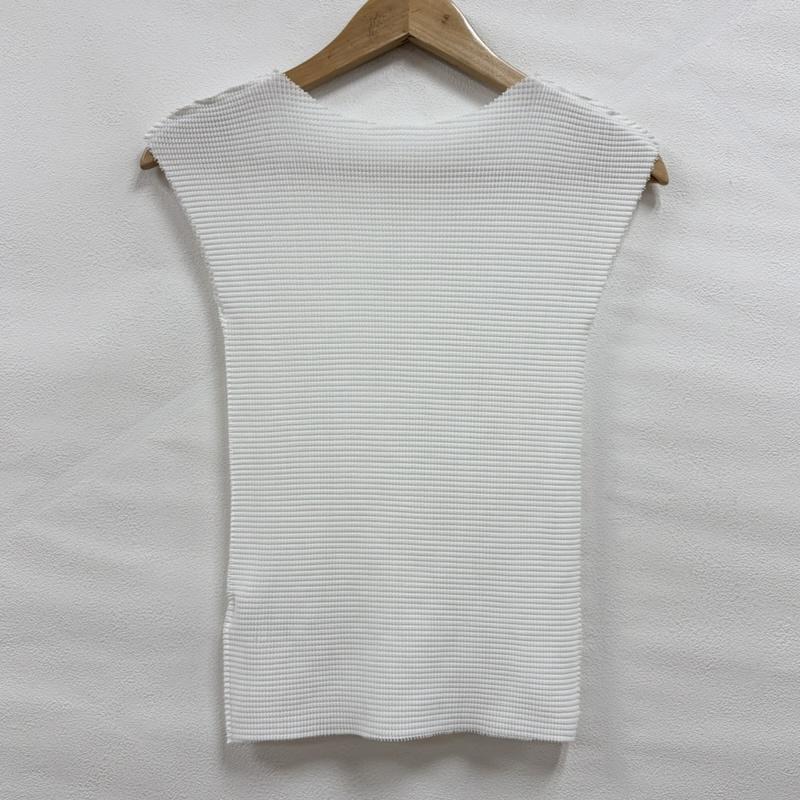 イッセイミヤケ ISSEY MIYAKE タンクトップ タンクトップ me ワッフルプリーツ カットソー ノースリーブ 無地 MI31KK367 - 無地 白 / ホワイト / white レディース USED 古着 中古 50164169