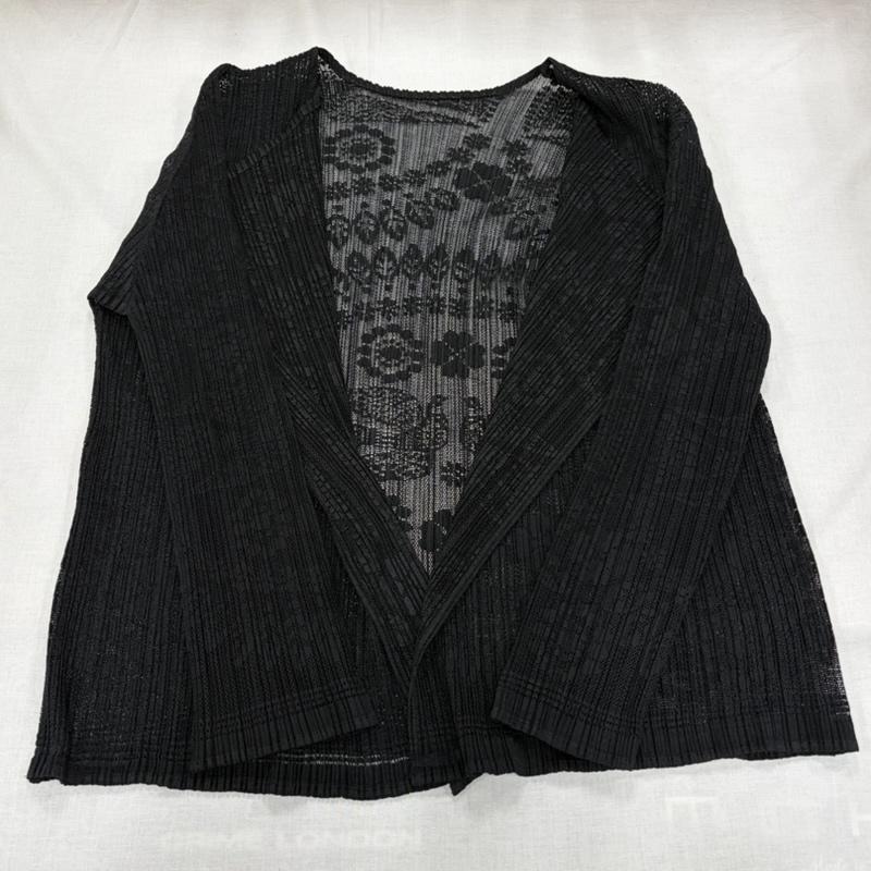 プリーツプリーズ PLEATS PLEASE カーディガン 長袖 ISSEY MIYAKE イッセイミヤケ フラワーレース カットソー カーディガン PP23-J0615 3 無地 黒 / ブラック / black レディース USED 古着 中古 50164170