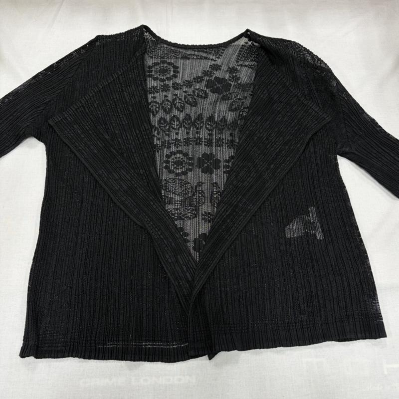 プリーツプリーズ PLEATS PLEASE カーディガン 長袖 ISSEY MIYAKE イッセイミヤケ フラワーレース カットソー カーディガン PP23-J0615 3 無地 黒 / ブラック / black レディース USED 古着 中古 50164170