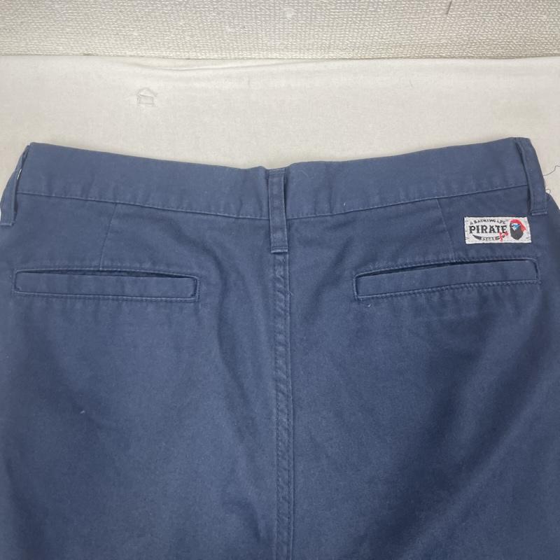アベイシングエイプ A BATHING APE パンツ ショートパンツ 日本製 ワーク ハーフパンツ クロップド パンツ 4860-152-001 M 紺 / ネイビー / navy メンズ USED 古着 中古 50164175