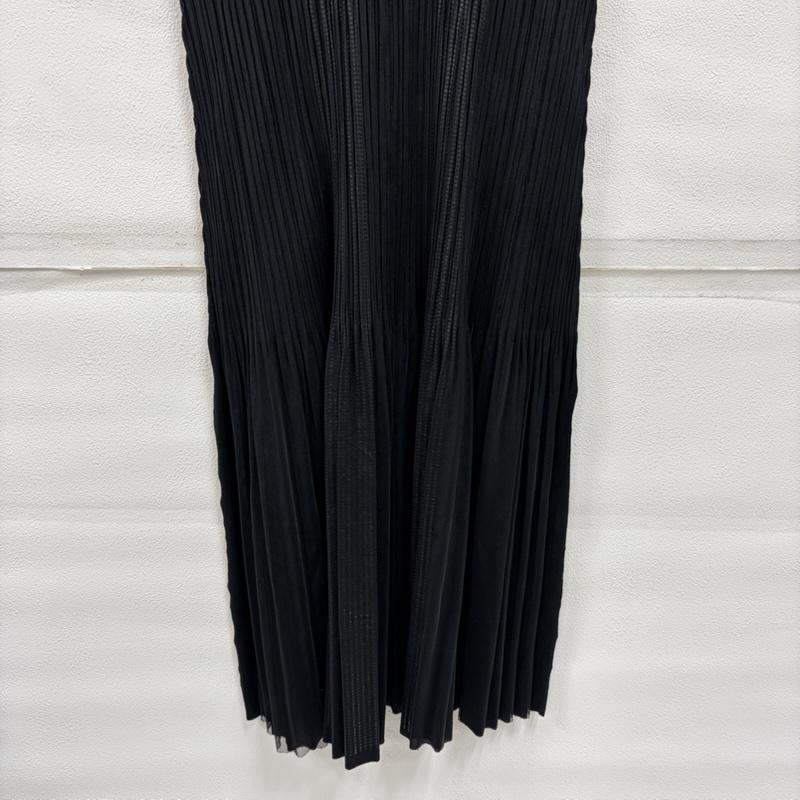 プリーツプリーズ PLEATS PLEASE ワンピース ロングスカート 17SS ISSEY MIYAKE イッセイミヤケ ノースリーブ プリーツ ワンピース PP71-JH676 2 黒 / ブラック / black レディース USED 古着 中古 50164181