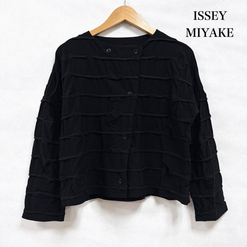 イッセイミヤケ ISSEY MIYAKE カーディガン 長袖 HaaT ハート 長袖 立体 プリーツ ボーダー デザイン カーディガン カットソー 日本製 2 無地 黒 / ブラック / black レディース USED 古着 中古 50164186