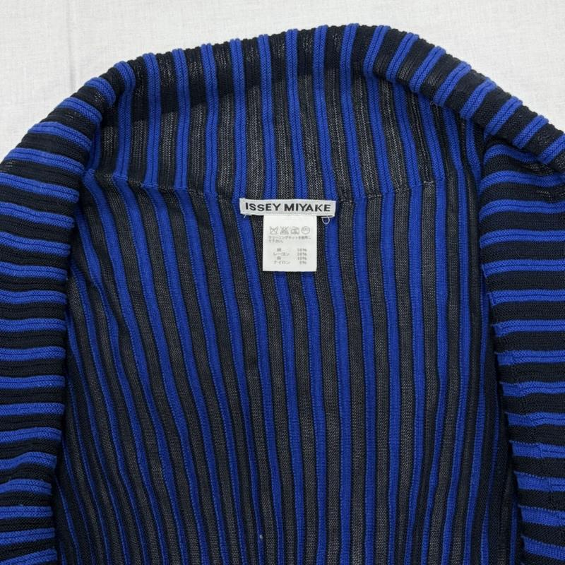 イッセイミヤケ ISSEY MIYAKE カーディガン 半袖 ボーダー ボレロ カーディガン 薄手 ニット ジャケット レーヨン リネン ドルマン 2 ボーダー柄 黒 / ブラック / black X 青 / ブルー / blue レディース USED 古着 中古 50164254