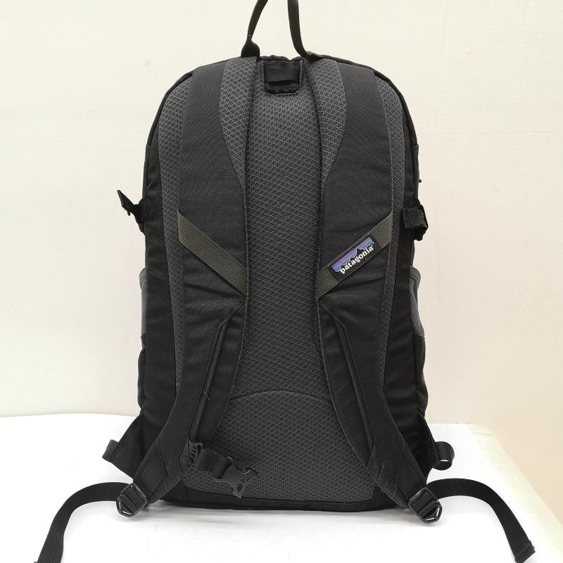 パタゴニア patagonia リュックサック、デイパック リュックサック、デイバッグ REFUGIO 28L レフュジオ デイパック 黒 / ブラック / black メンズ USED 古着 中古 50164288